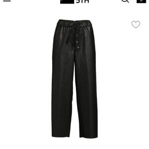 DKNY
Butter Faux Leather Cropped Pants